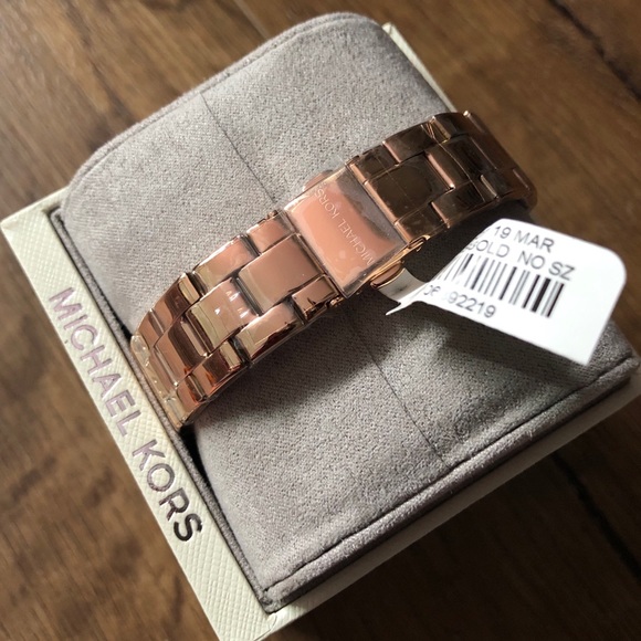 FREE SHIPPING! MICHAEL KORS-NWT Rose Gold WATCH - Picture 10 of 12